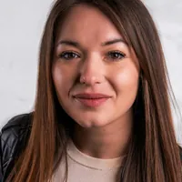 Portrait of a client (Marketing Director), sample image